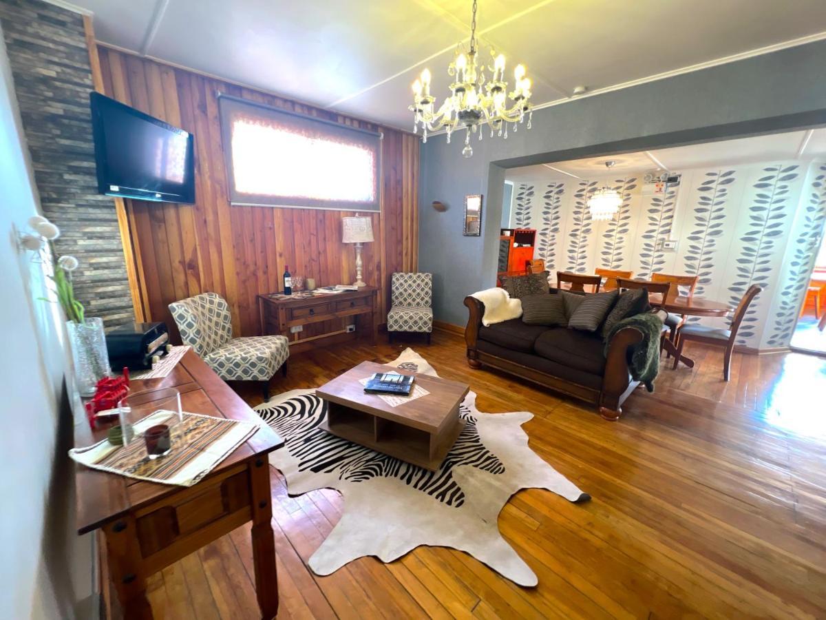 蓬塔阿雷纳斯Incredible Downtown Duplex With Interior Backyard公寓 外观 照片